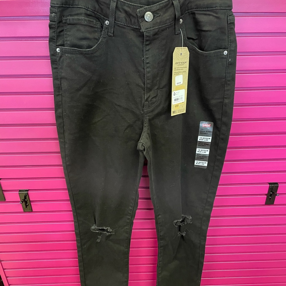 Levi’s sculpt hypersoft Super soft for comfort